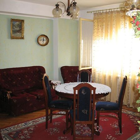 Garden Appartement Belgrado Buitenkant foto